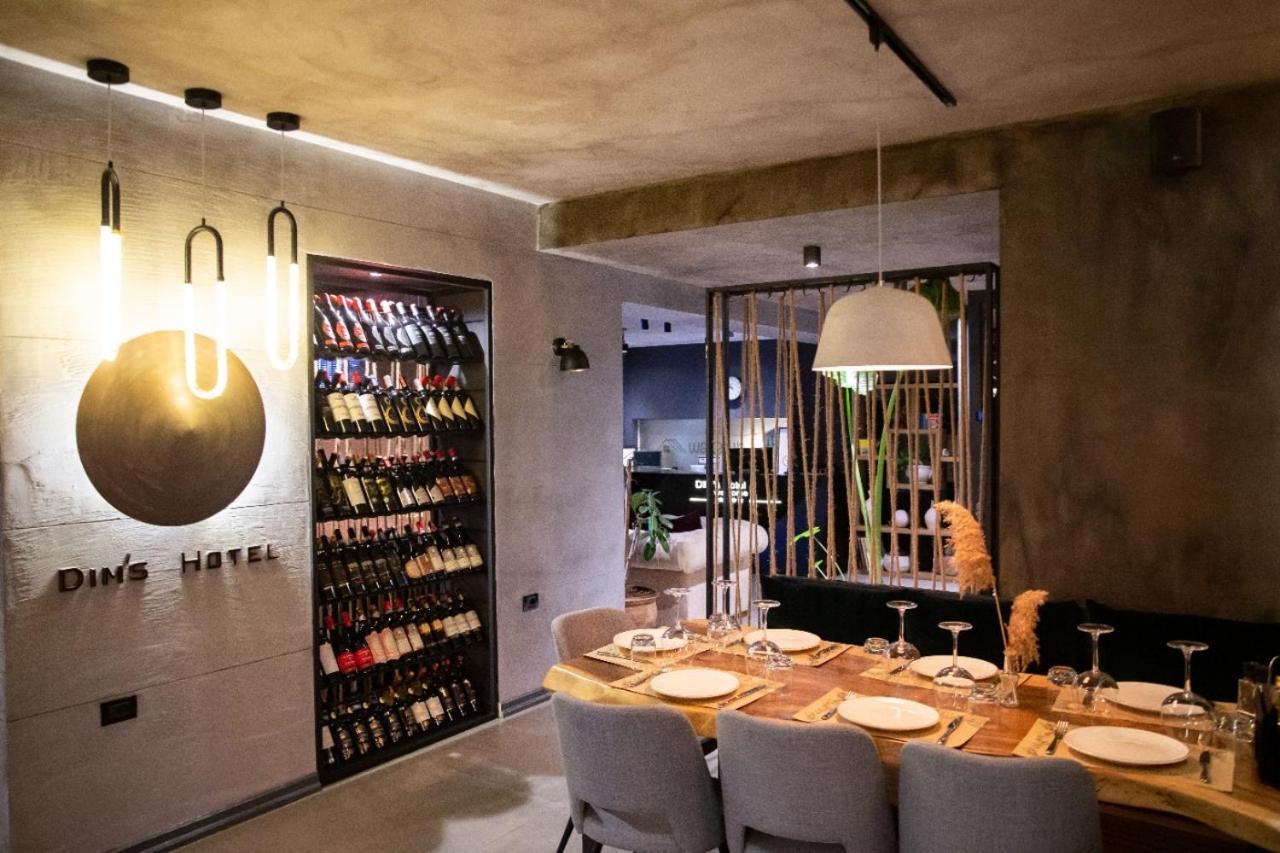 קורצ'ה Dim'S Hotel & Restaurant מראה חיצוני תמונה