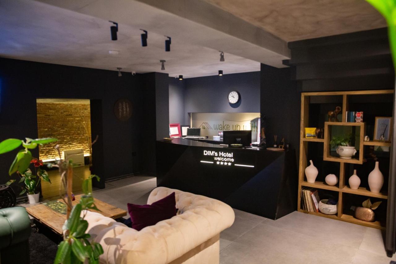 קורצ'ה Dim'S Hotel & Restaurant מראה חיצוני תמונה