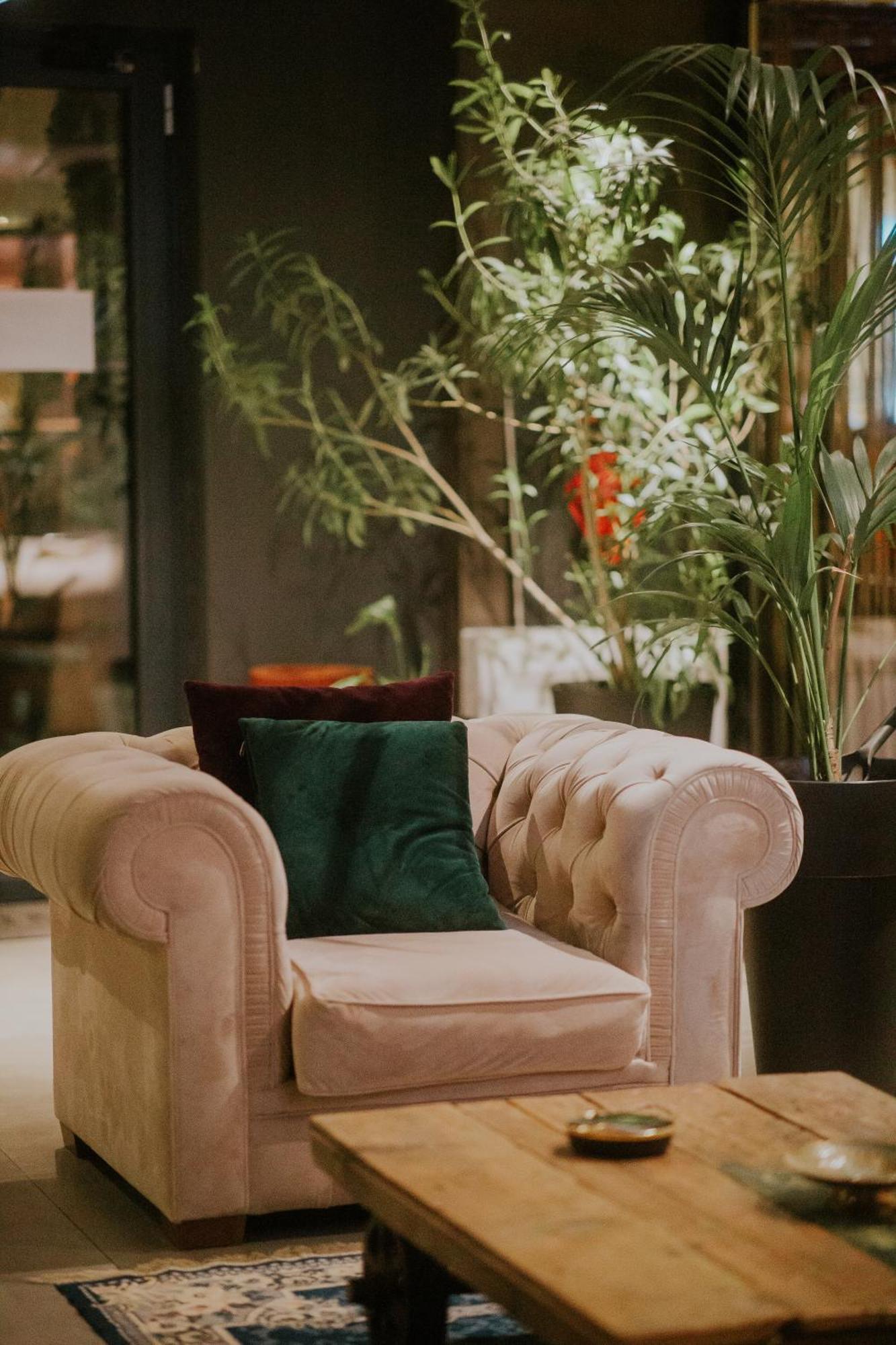 קורצ'ה Dim'S Hotel & Restaurant מראה חיצוני תמונה