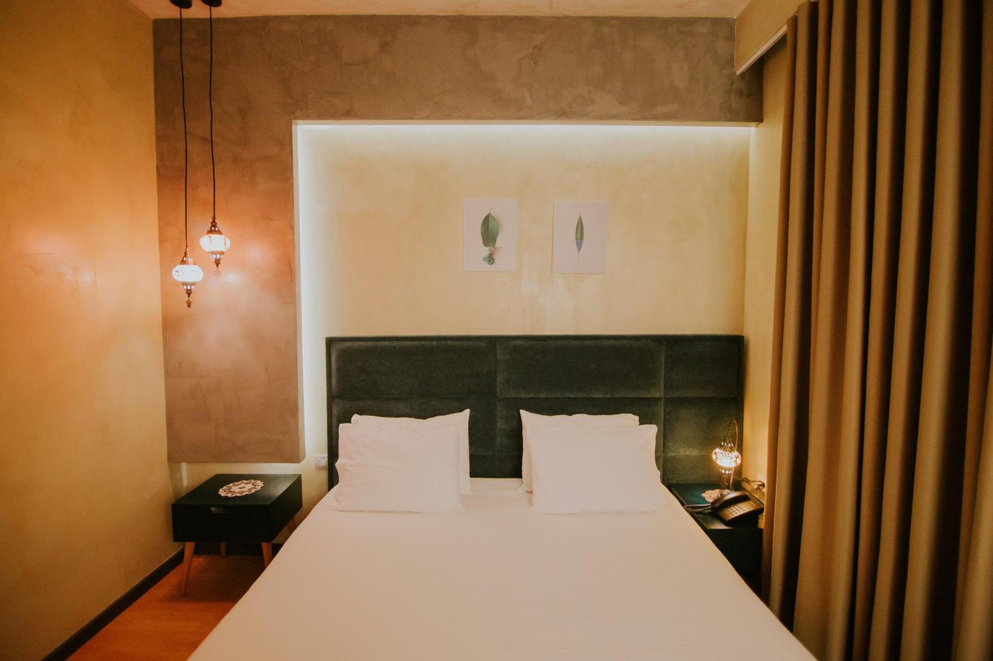 קורצ'ה Dim'S Hotel & Restaurant מראה חיצוני תמונה