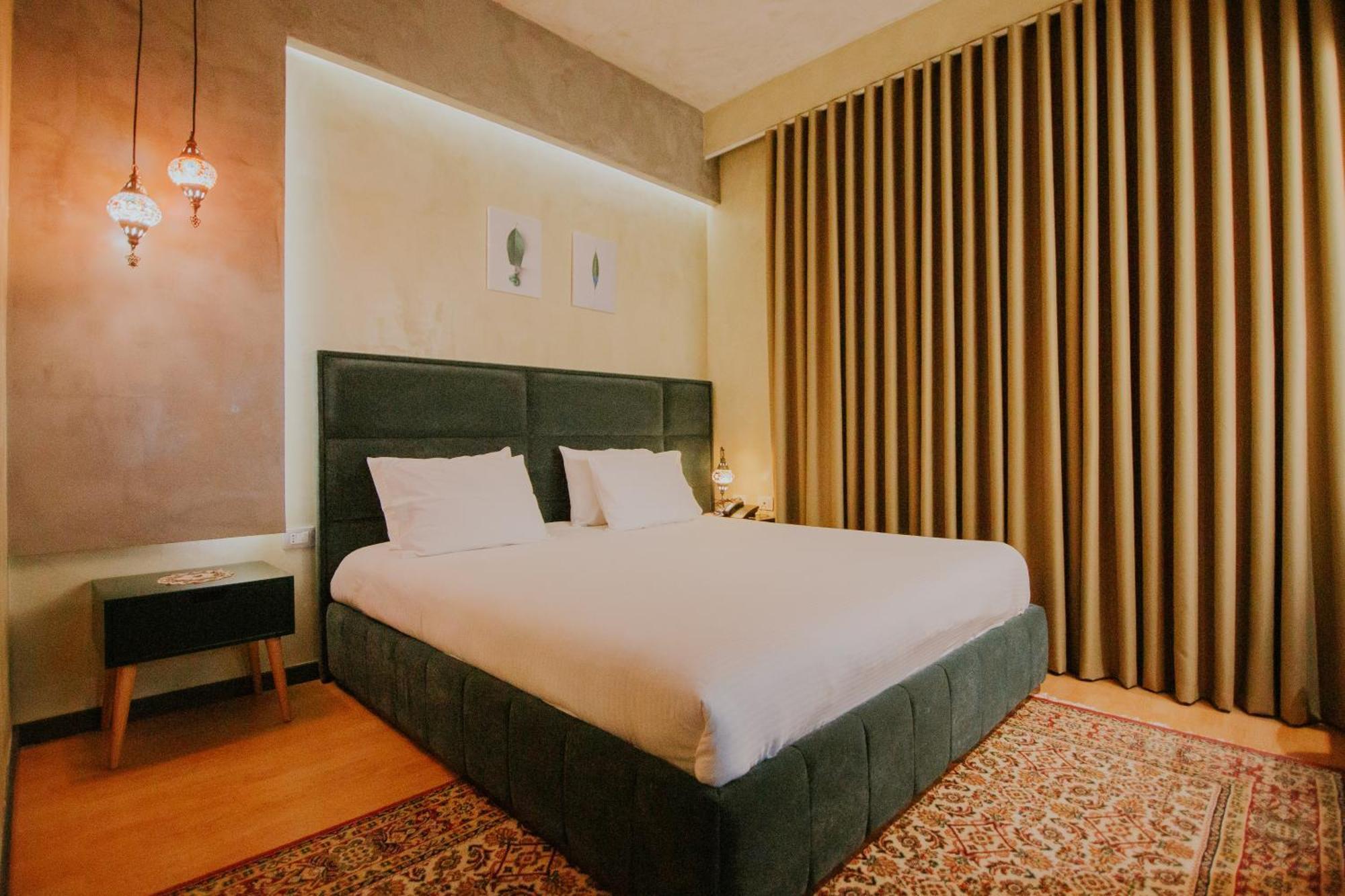 קורצ'ה Dim'S Hotel & Restaurant מראה חיצוני תמונה
